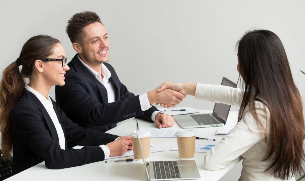 Die strategische Rolle einer Jobvermittlungsagentur für das Teambuilding